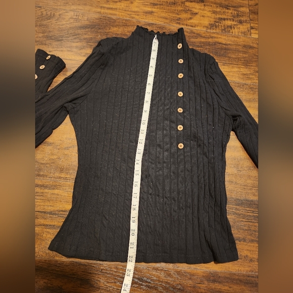 Turtle Neck Long Sleeve Top - Picture 4 of 5